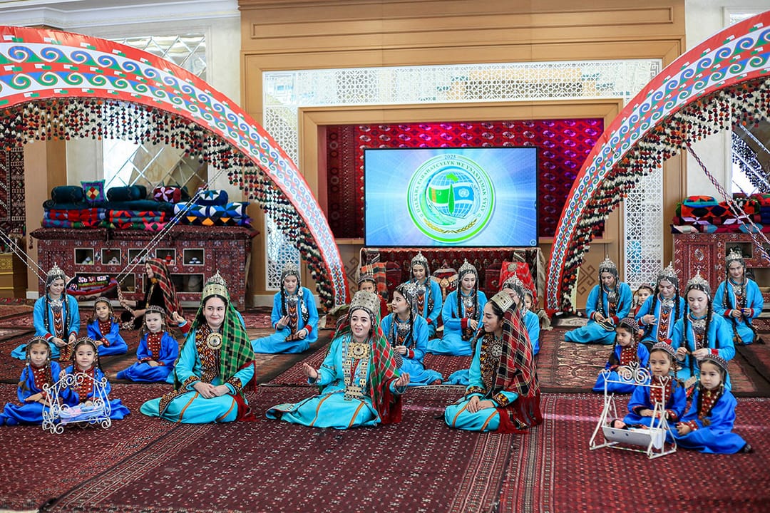 На западе Туркменистана наградили победительниц конкурса «Мелодия женской души»