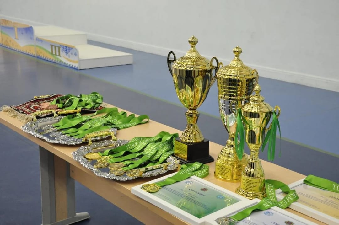 Halkara gatnaşyklary institutynda diplomatlaryň arasynda sport ýaryşlary geçirildi