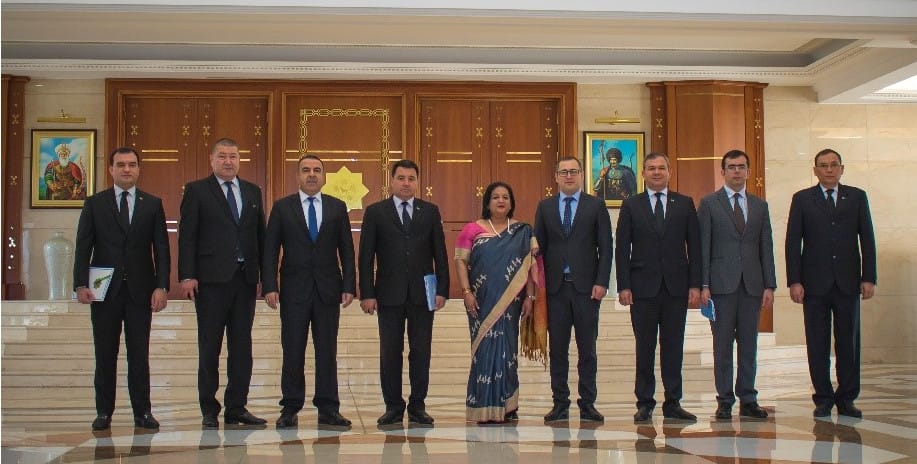 The State Customs Service of Turkmenistan hosted a meeting with the regional representative of UNODC