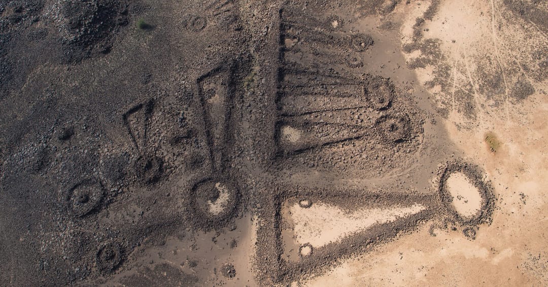 Ученые нашли древние «погребальные аллеи»