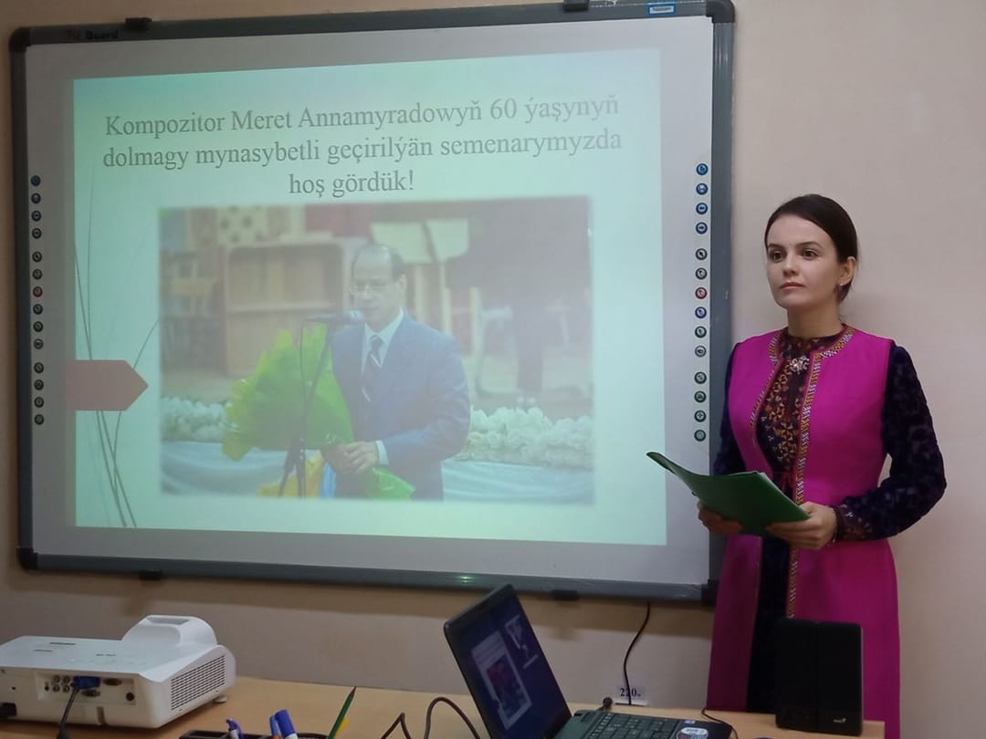 В Лебапской школе искусств состоялась научная конференция, посвящённая творчеству композитора Мереда Аннамурадова