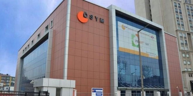 2024 yılında Türkiye'de okumak isteyen öğrencilerin başvuruları alınmaya başladı