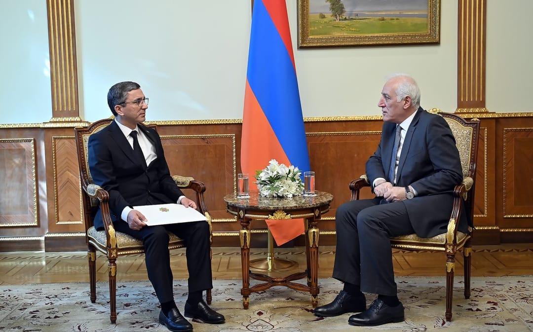 Президент Армении получил приглашение на Международный форум мира и доверия в Ашхабаде