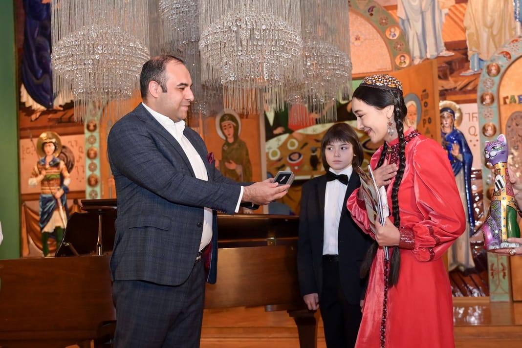 Молодые таланты из Туркменистана стали лауреатами фестиваля «Звуки дутара»