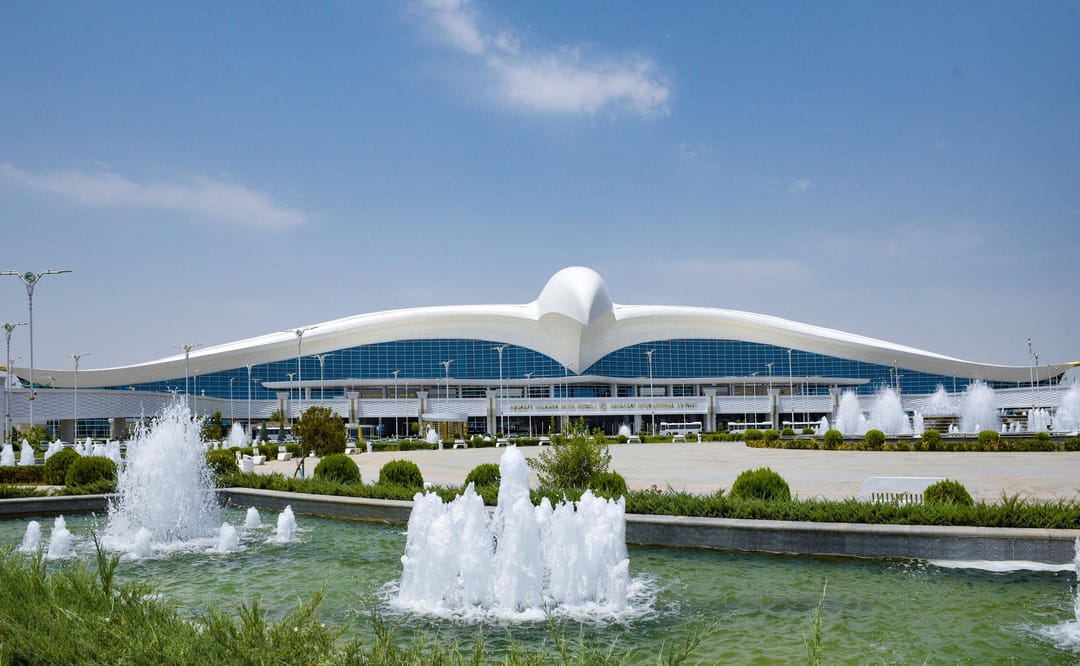 Часть международных рейсов «Туркменских авиалиний» будут перенаправлять в Ашхабад