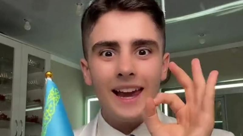 16 years old Kazakhstani conquers TikTok with his knowledge of foreign languages
