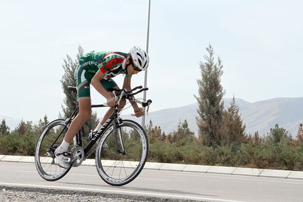 Для туркменских велогонщиков закупят новые спортивные велосипеды и автомобиль-техничку