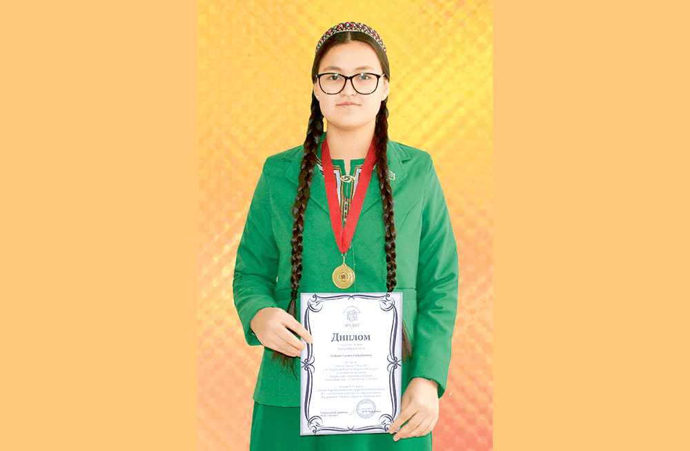 Ученица из Балканабата завоевала золотую медаль в международном конкурсе исследовательских работ
