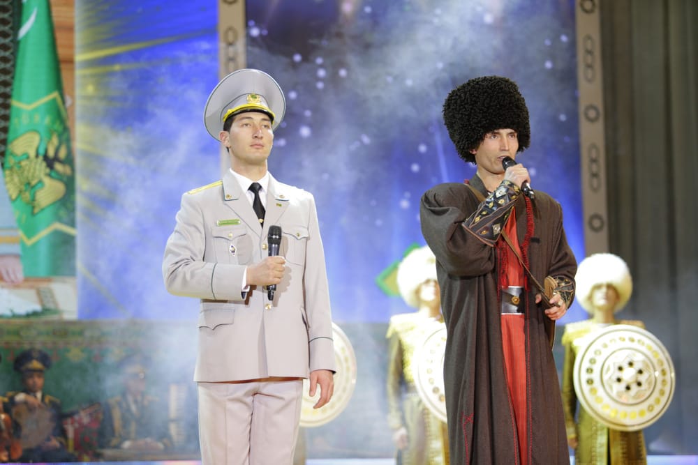 Большой концерт военных творческих коллективов состоялся в Ашхабаде