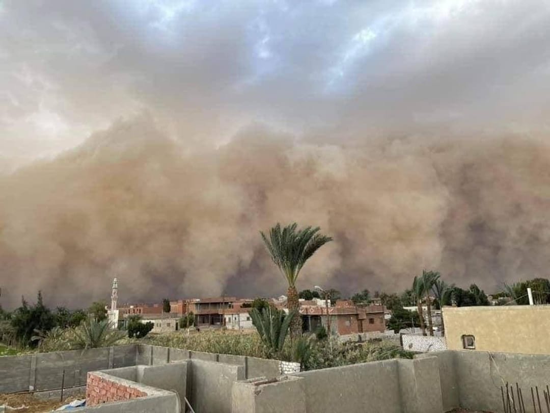 Müsüri güýçli çägeli harasat basdy