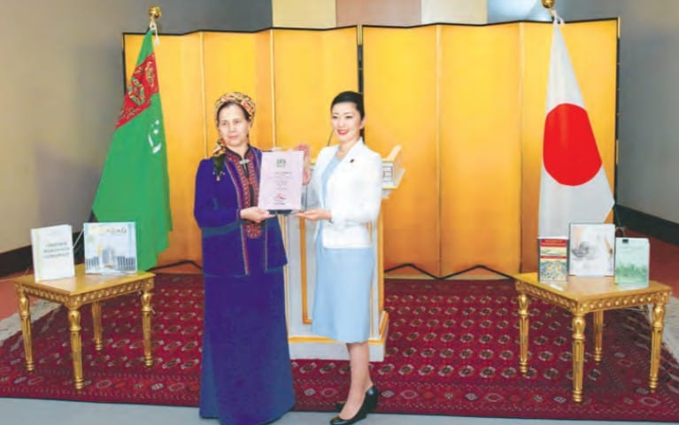 156 books were donated to the State Library of Turkmenistan within the framework of the Read Japan project