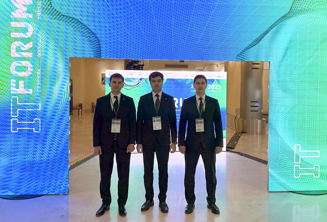 Делегаты Туркменистана участвовали в международной IT-конференции в Ханты-Мансийске