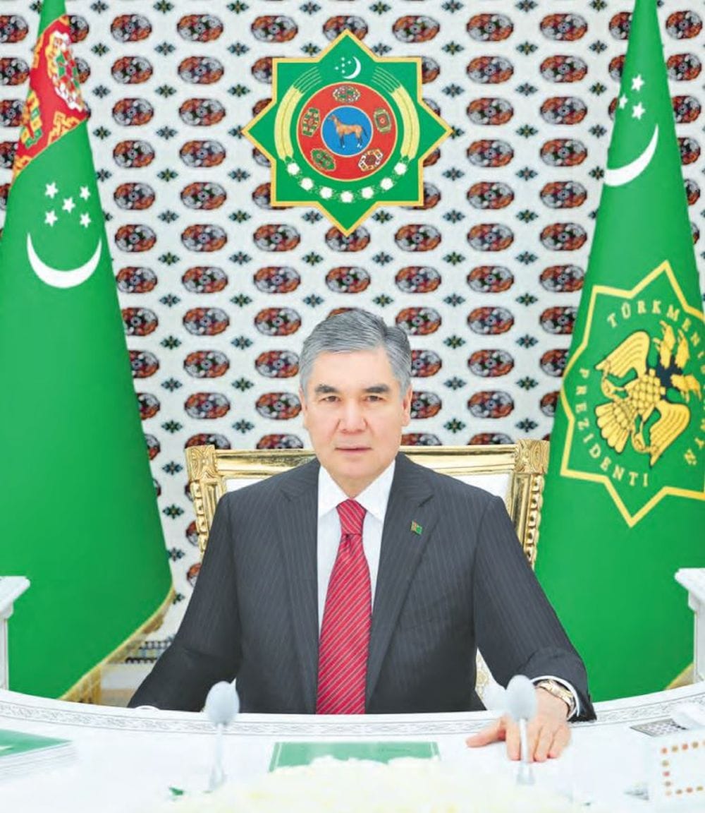 Президент Туркменистана потребовал обеспечить внутренний рынок товарным изобилием