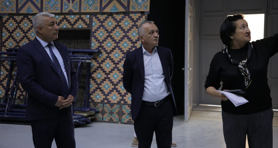 Magtymguly barada bilelikdäki türkmen-özbek filmi surata düşüriler