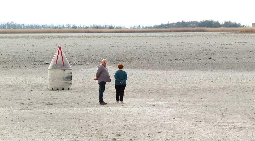 Awstriýanyň gündogaryndaky köl doly gurady