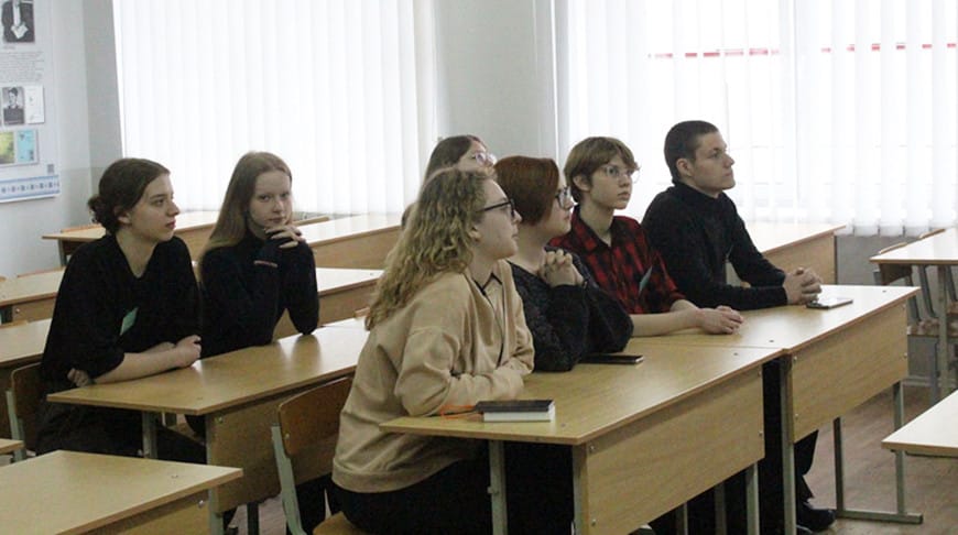 Белорусские и туркменские старшеклассники приняли участие в олимпиаде по английскому языку