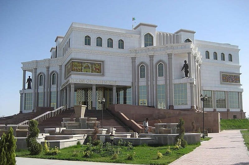 A thematic exhibition dedicated to Magtymguly Fragi opened at the Mary City Museum