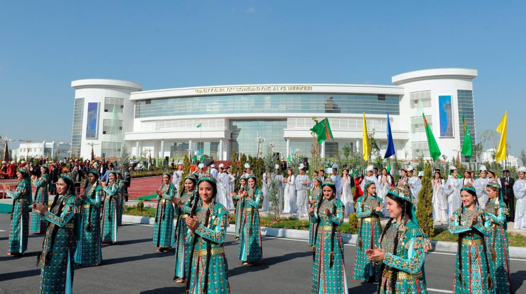 Маркет «Багтыярлык» отмечает пятый день рождения