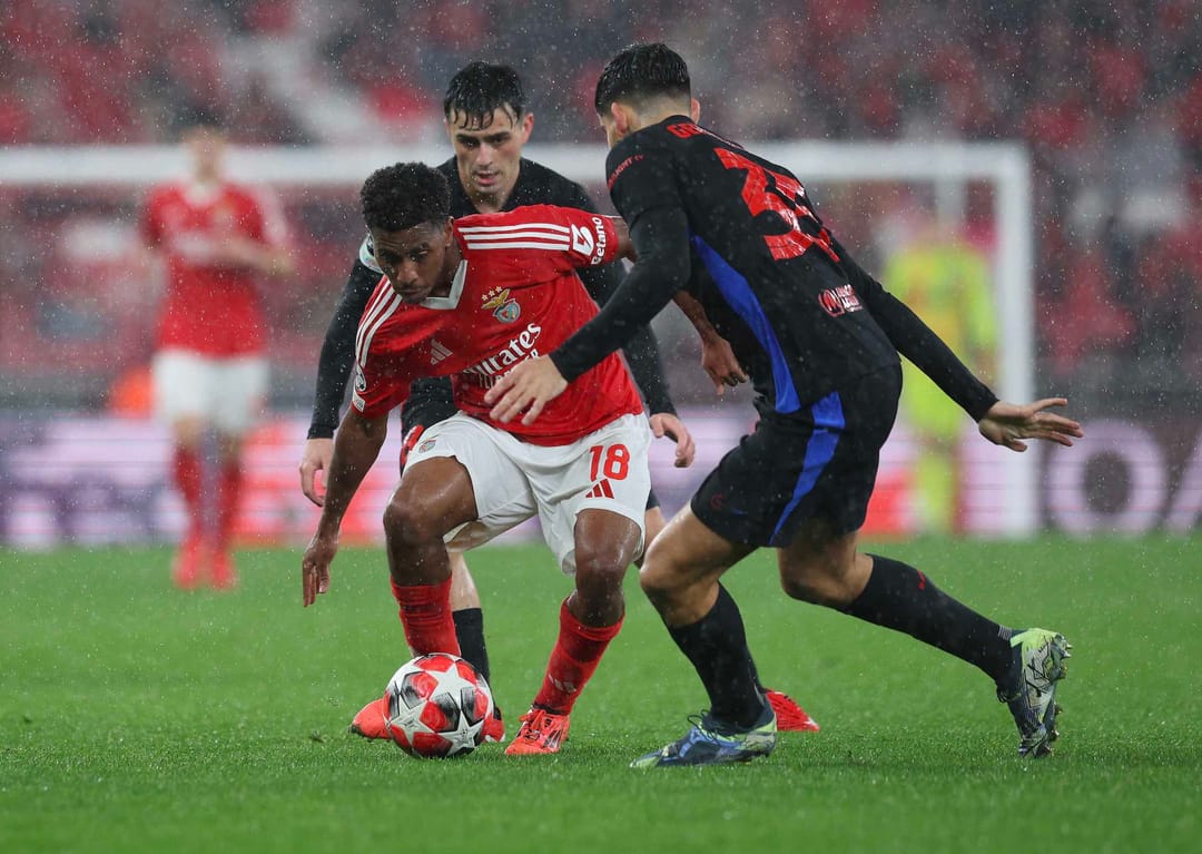 Barcelona, UEFA Şampiyonlar Ligi’nde deplasmanda Benfica’yı 5-4 mağlup etti