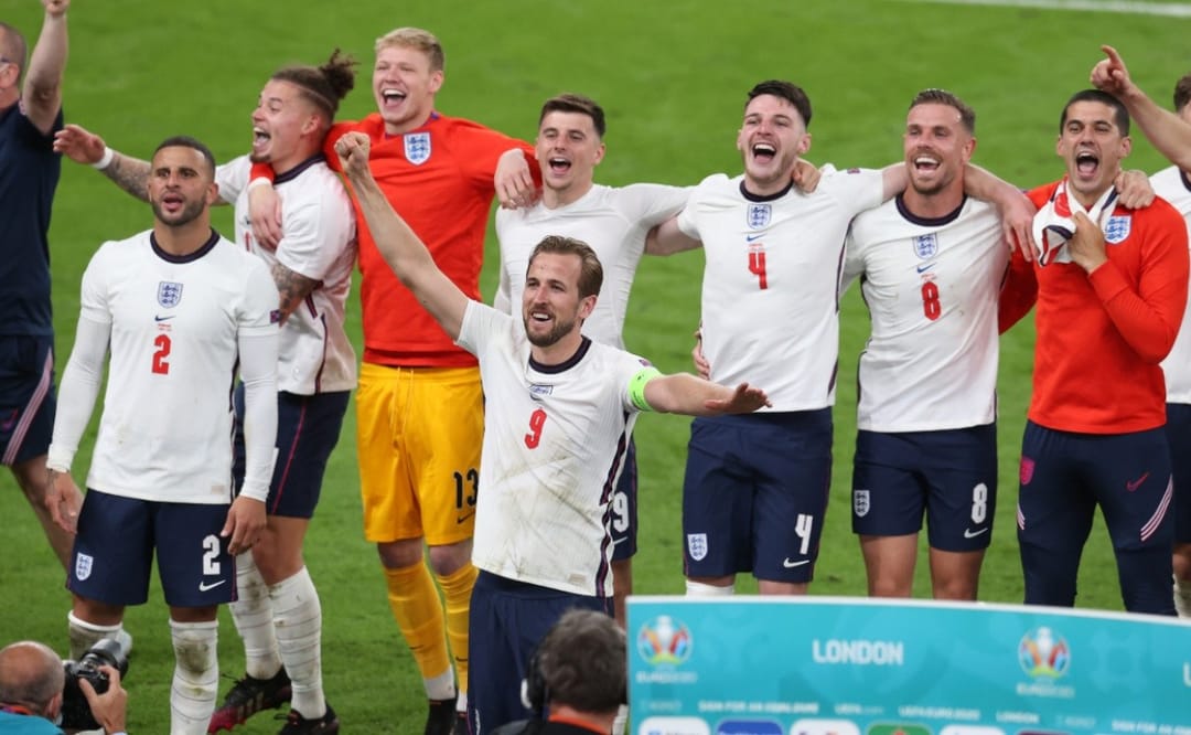 Англия победила Данию и впервые вышла в финал чемпионата Европы