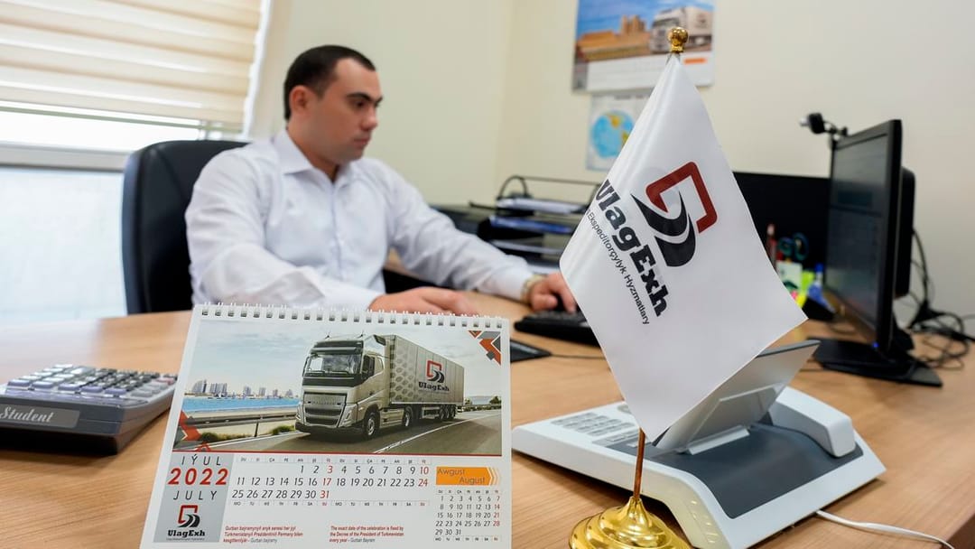 Компания UlagExh предлагает услуги автогрузоперевозок