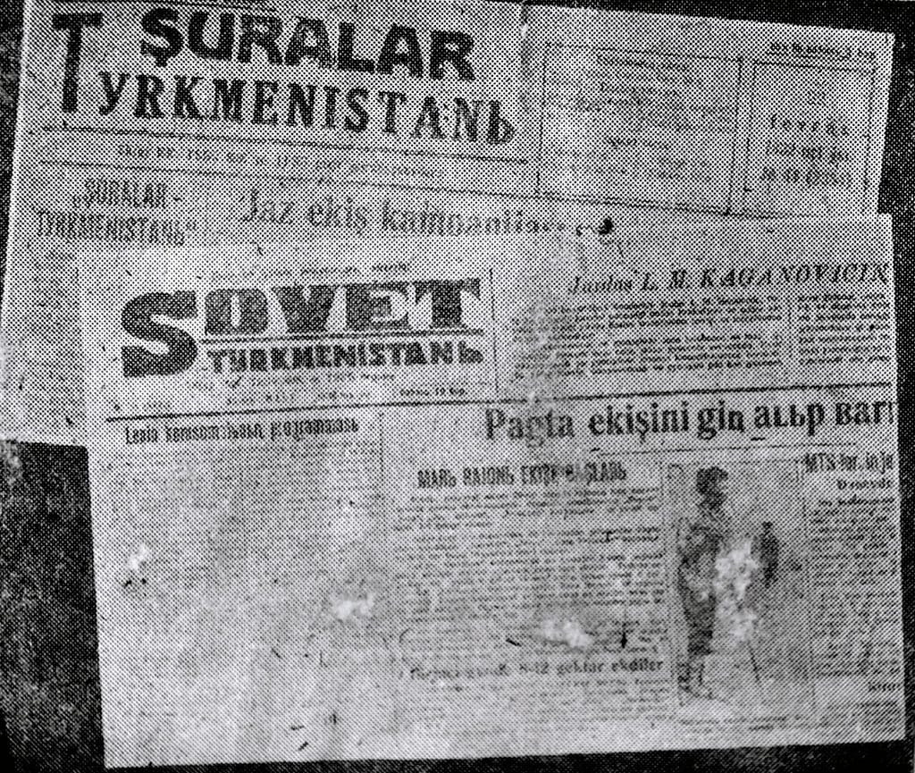 Сердару Бердымухамедову подарили редкие издания газеты «Правды» и «Sowet Türkmenistany»