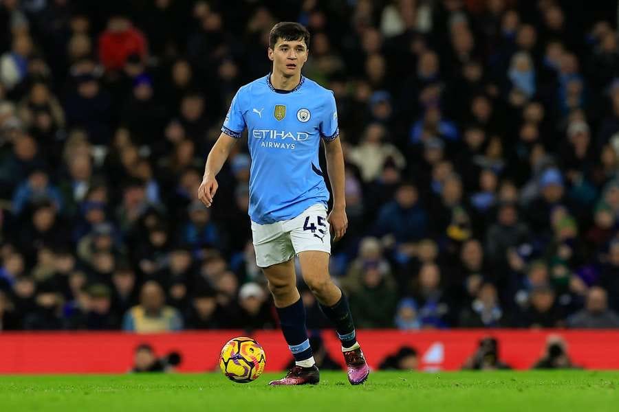 Телеканал «Туркменистан Спорт» проведет трансляции матчей АПЛ и Серии А