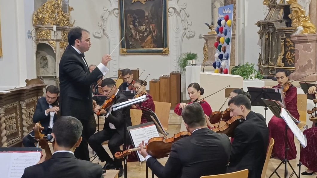 Turkmen musicians conquer Germany