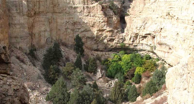 Turkmenistan on the tourist map: "glasses" of the Great Balhan