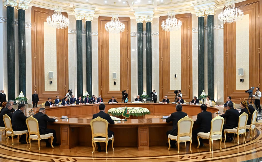 Türkmenistan we Gazagystan ýokary derejedäki strategik hyzmatdaşlygy berkidýär