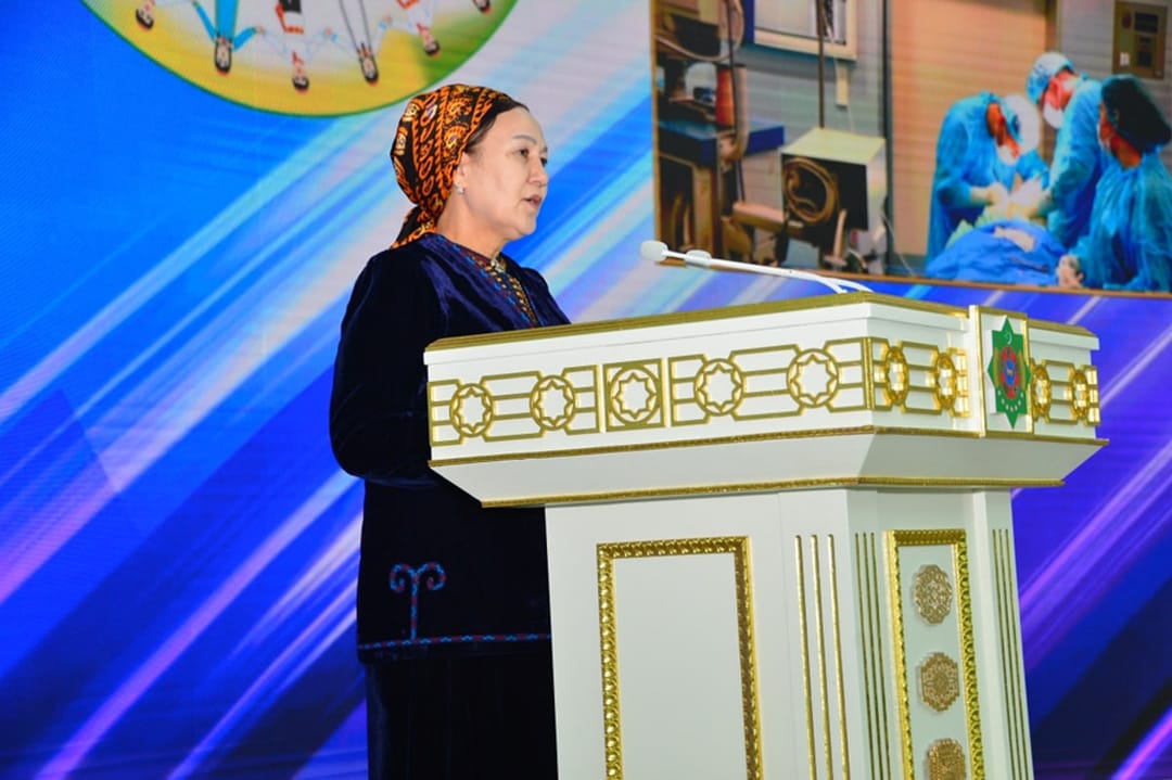 Благотворительному фонду им. Гурбангулы Бердымухамедова в Туркменистане исполнилось три года