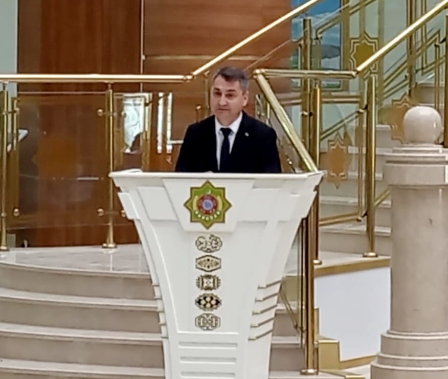 «Milli mirasyň nesil terbiýesindäki tutýan orny» atly maslahat we muzeý gymmatlyklarynyň sergisi geçirildi