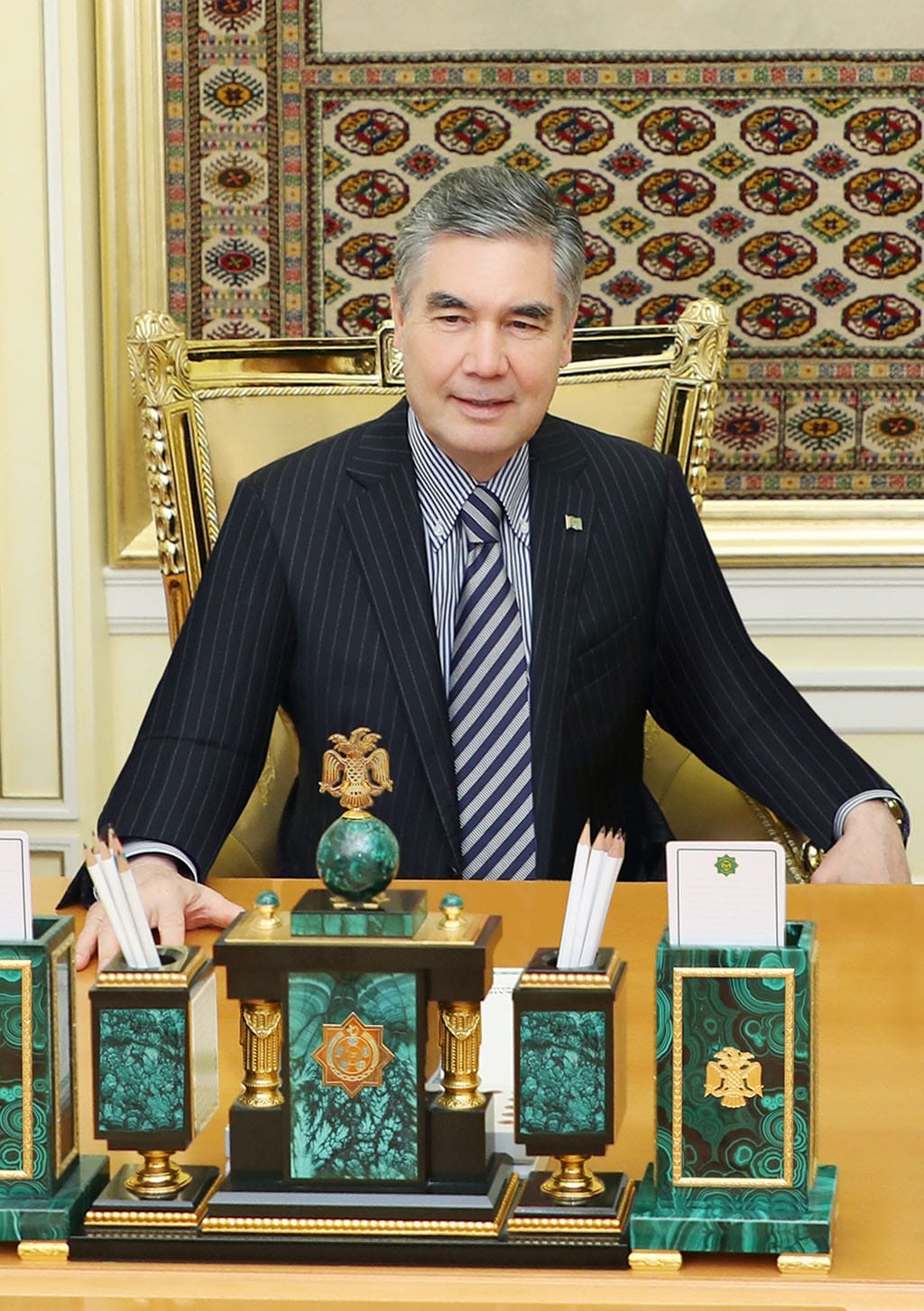 Президент Туркменистана провёл совещание по вопросам развития ряда отраслей