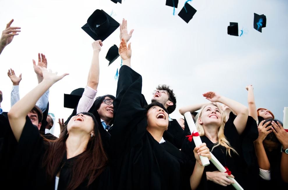 Студенты одного из вузов Казахстана впервые стали обладателями NFT-дипломов