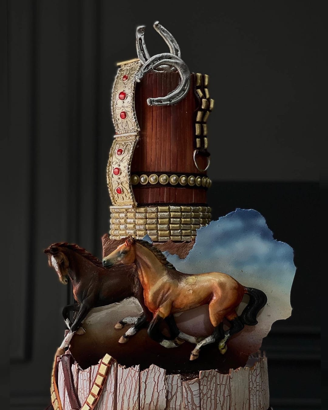 Кондитер из Ашхабада создает невероятно реалистичные торты