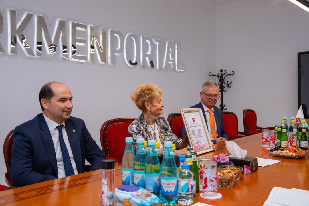 «Turkmenportal» Türkmen-Awstriýa Jemgyýetiniň täzelenen agzalarynyň sanawyna girizildi