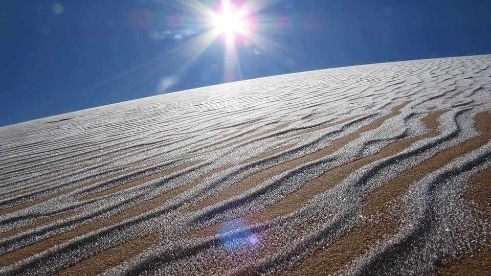 В пустыне Сахара в шестой раз за 40 лет выпал снег