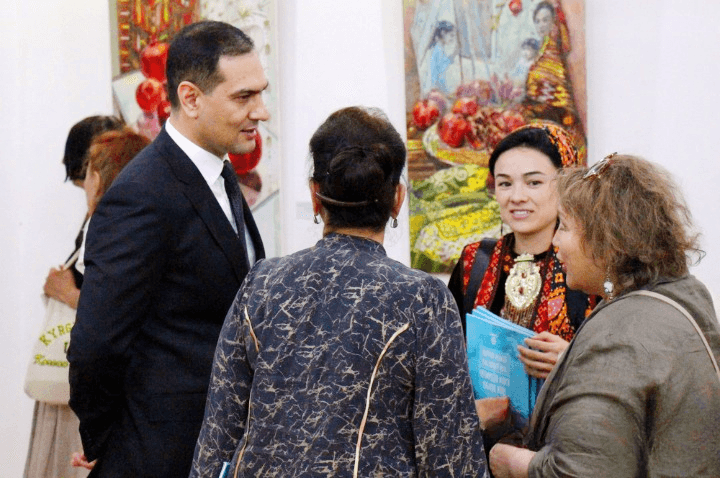 The works of two Turkmen artists took part in the exhibition “Women’s Universe of the Turkic World”