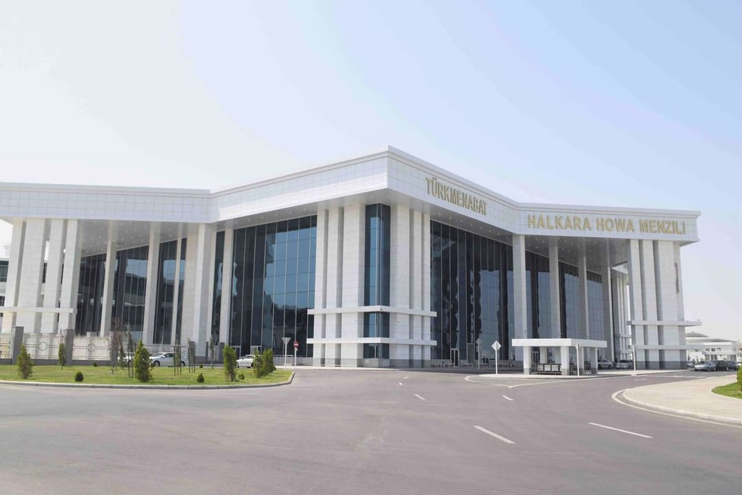 Türkmenistana gelýän raýatlar bir hepdelik öz-özüňi izolirleme çärelerini geçmeli bolarlar