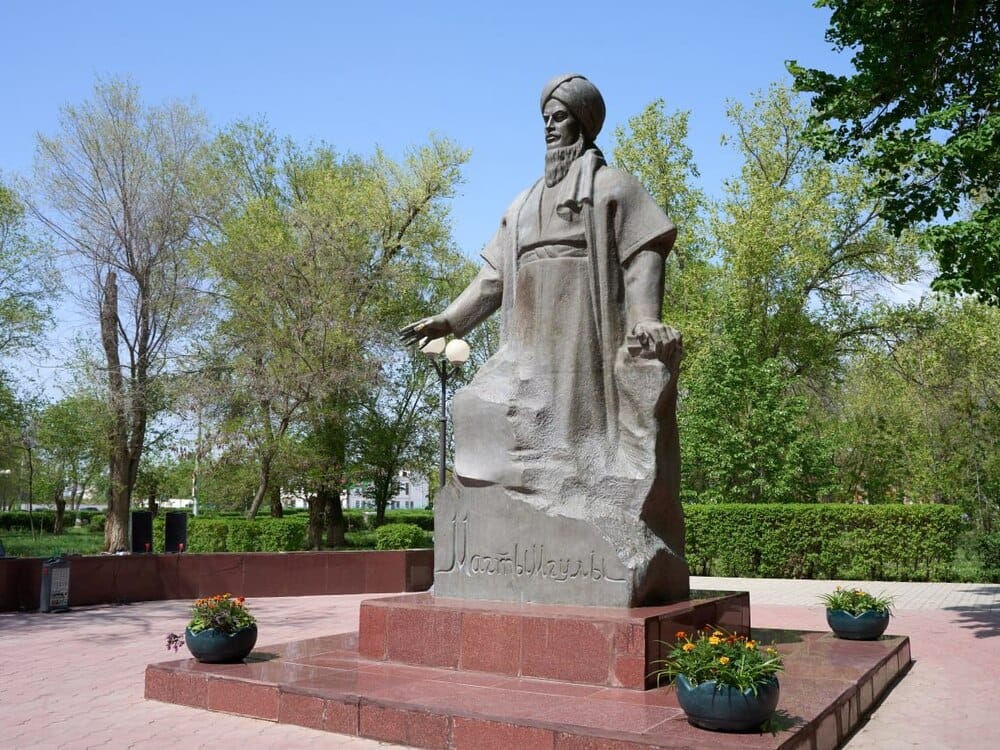 Центр туркменского языка и культуры АГУ провел мероприятия, посвященные Махтумкули