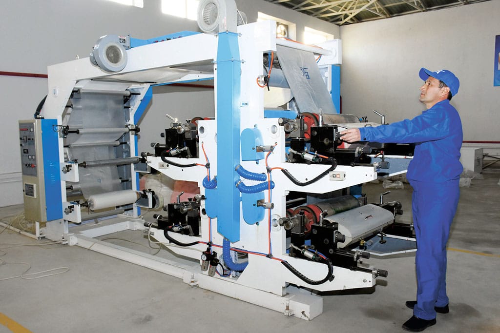 Завод по выпуску продукций из полиэтилена и полипропилена открыт в городе Байрамали