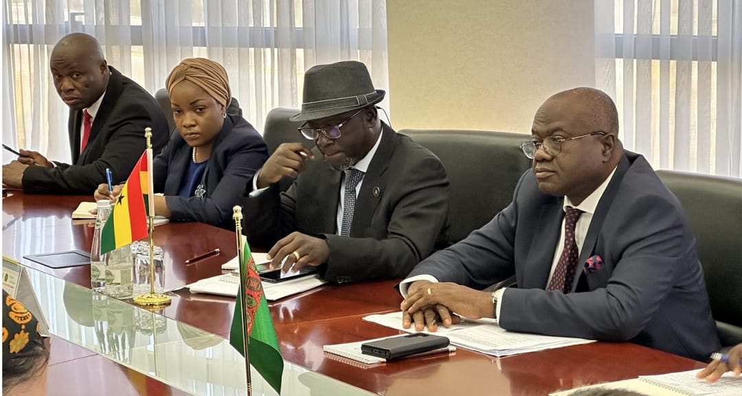 Türkmenistan we Gana syýasy geňeşmeler geçirdi