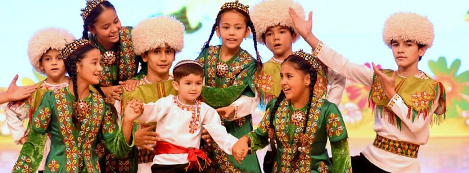 В Туркменистане создан Благотворительный фонд по оказанию помощи нуждающимся в опеке детям