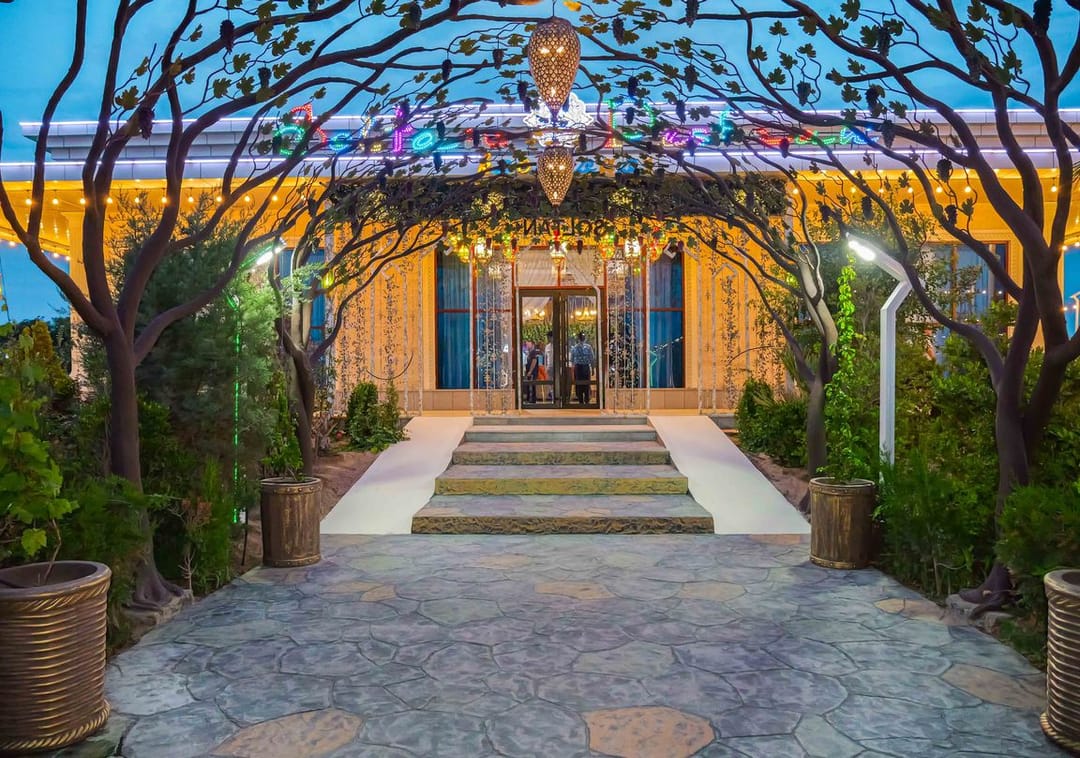 Restaurant Soltan in Avaza: exquisite cuisine and the atmosphere of a seaside holiday