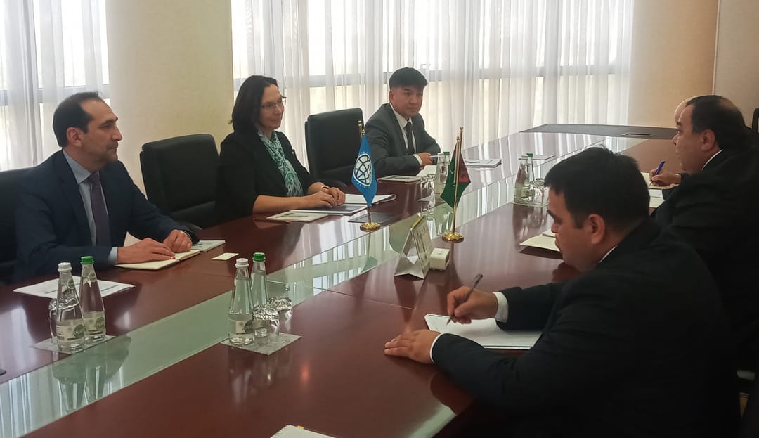 A meeting was held in Turkmenistan with the Regional Director of the World Bank