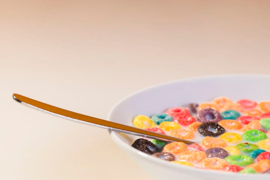 Исследование: детские сухие завтраки ухудшились по составу и стали вреднее