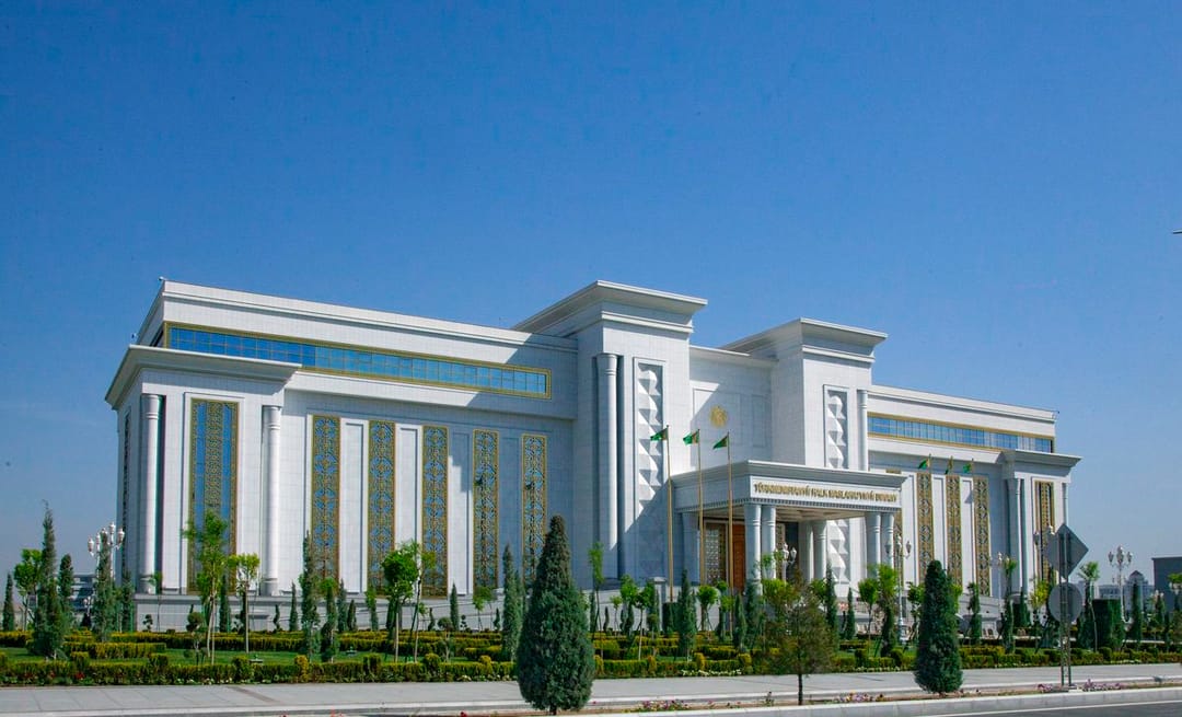 Халк Маслахаты и Меджлиса Милли Генгеша Туркменистана приняли Госбюджет на 2023 год и ряд новых законов