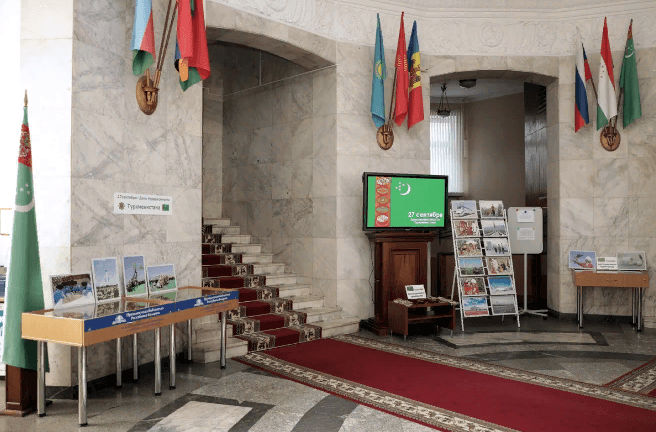 В штаб-квартире СНГ в Минске открылась выставка по случаю Дня независимости Туркменистана