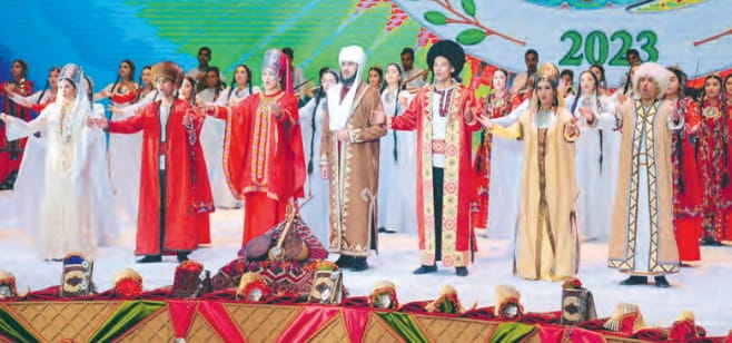 Большой праздничный концерт состоялся в городе Балканабате