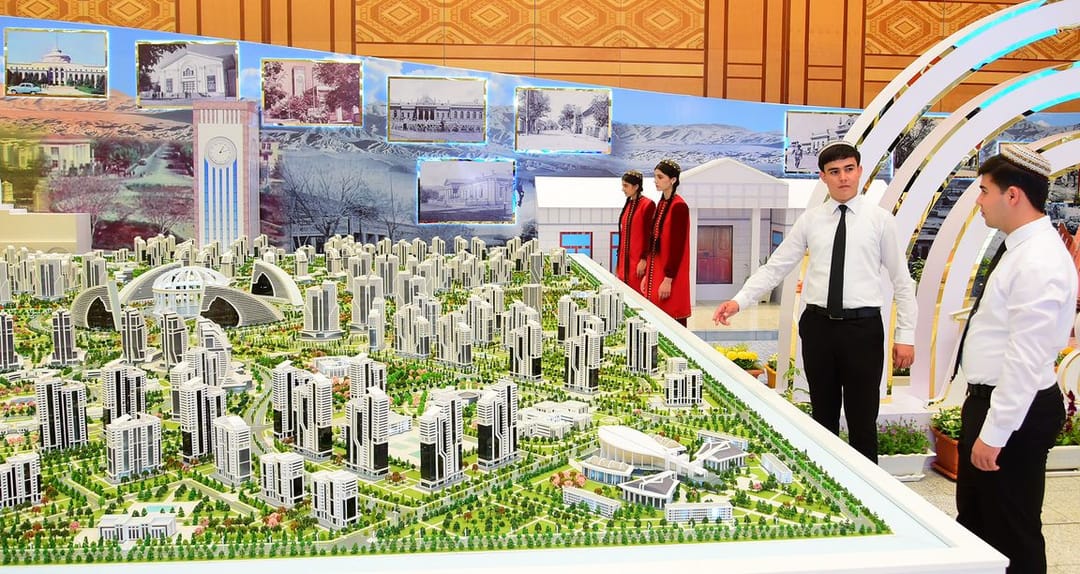 Students of the Architectural Institute participate in the project of mosaic design of bridges in Ashgabat